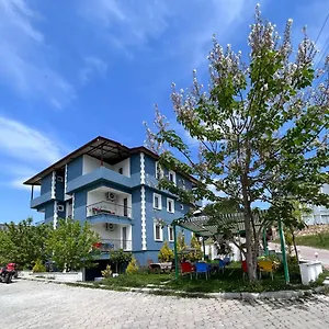  Hotel apartamentowy Paradise House